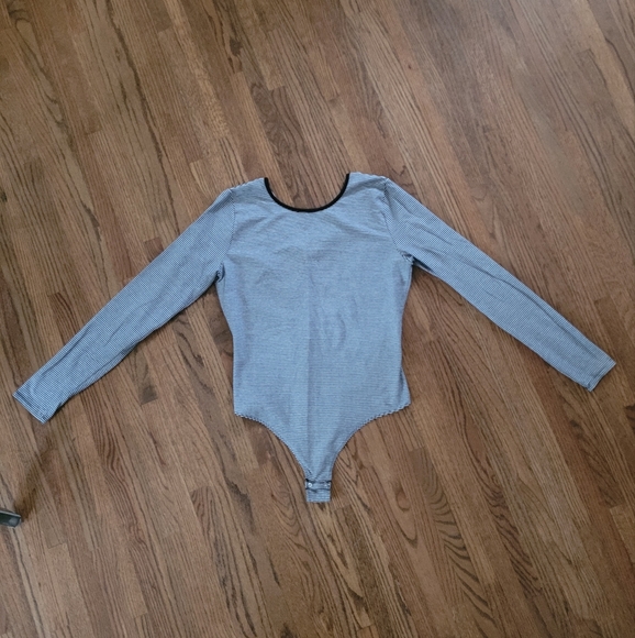 Striped long sleeve bodysuit - Picture 2 of 7